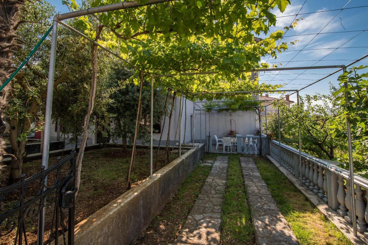 Apartment Ana 1 Malinska Εξωτερικό φωτογραφία