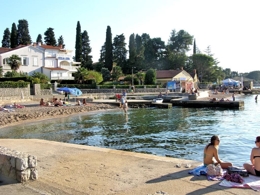 Apartment Ana 1 Malinska Εξωτερικό φωτογραφία