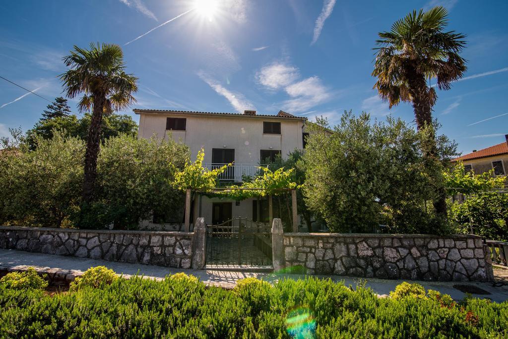 Apartment Ana 1 Malinska Εξωτερικό φωτογραφία