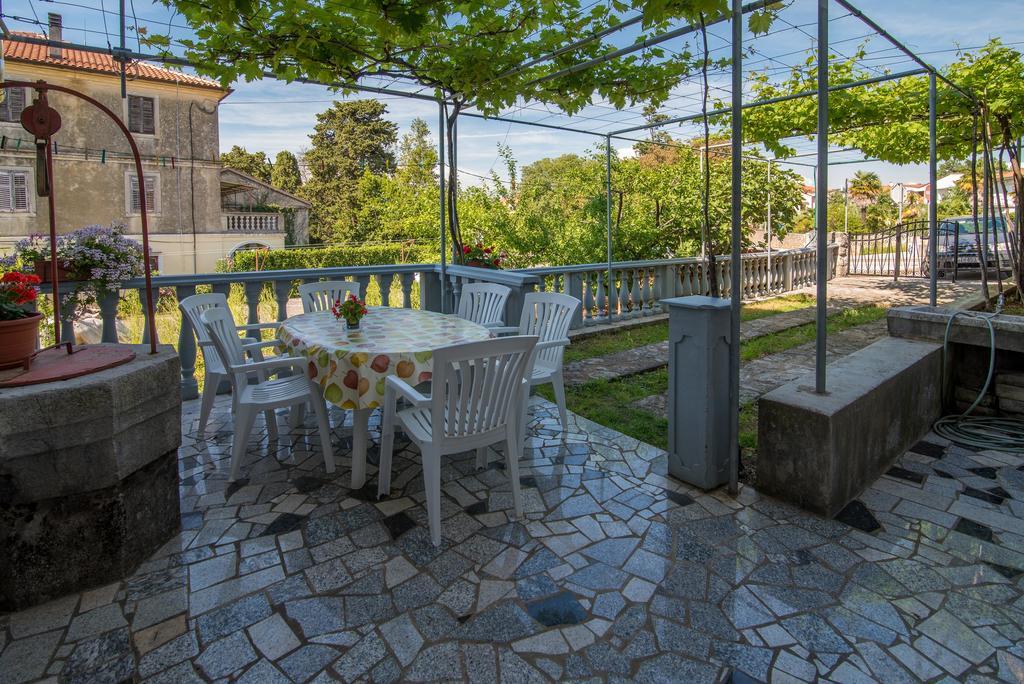 Apartment Ana 1 Malinska Εξωτερικό φωτογραφία