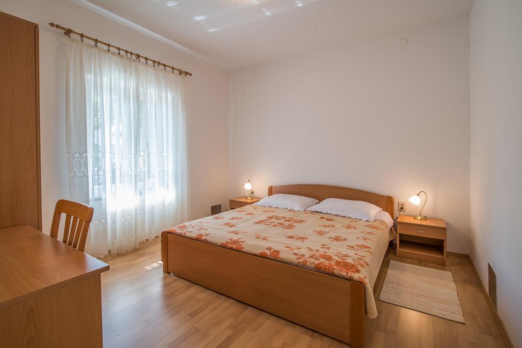 Apartment Ana 1 Malinska Εξωτερικό φωτογραφία